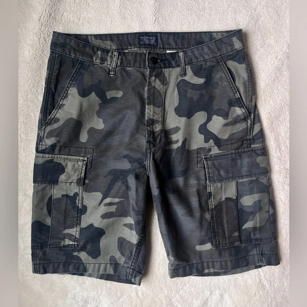 Levi Straus & Co Two Horse Brand Carrier Cargo Shorts Men Size 33